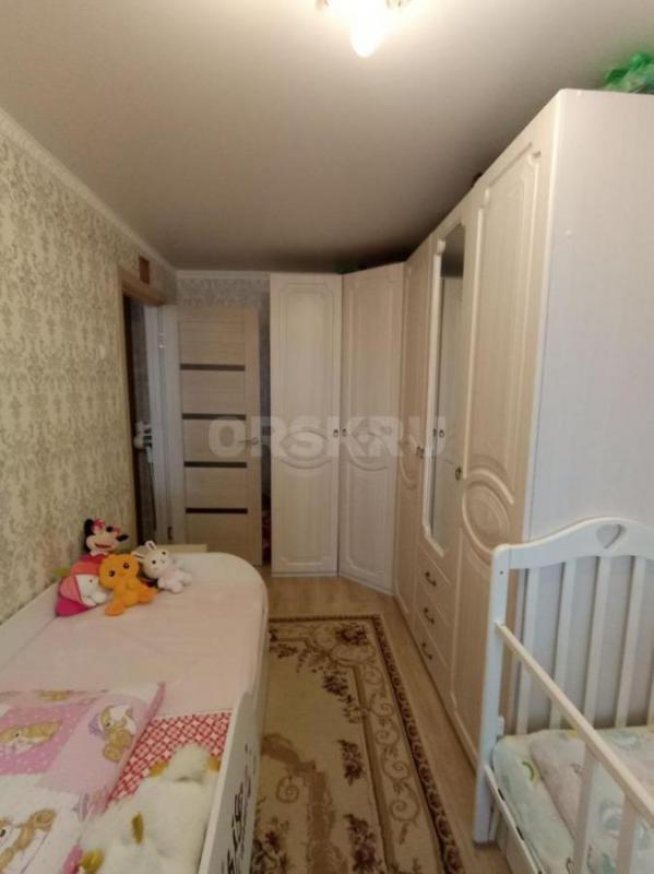 Продам отличную двухкомнатную квартиру по адресу: пр. - Орск