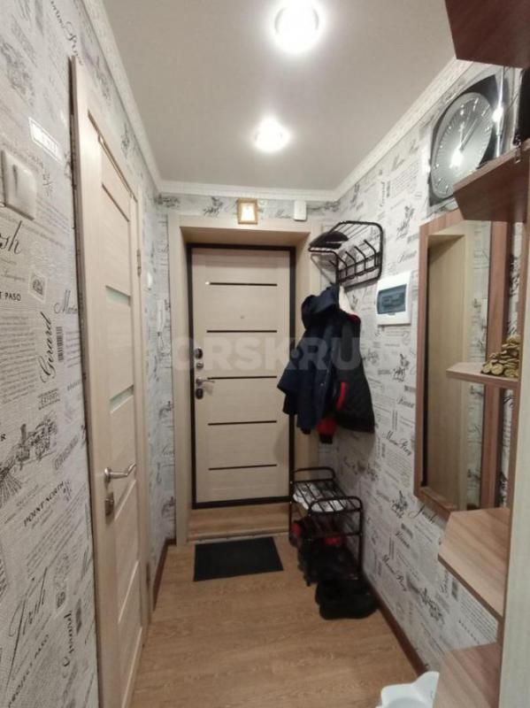 Продам отличную двухкомнатную квартиру по адресу: пр. - Орск