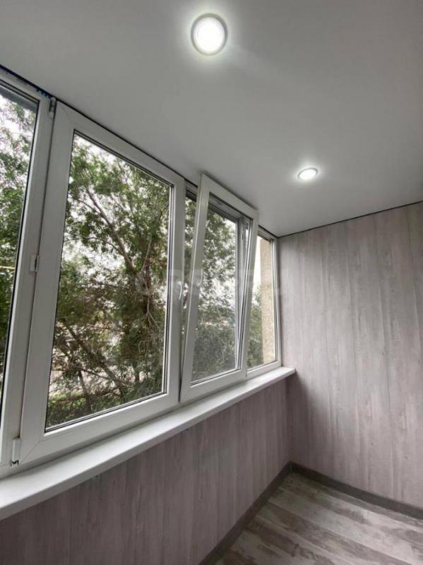 Продается однокомнатная квартира на третьем этаже по адресу Волкова 3. - Орск