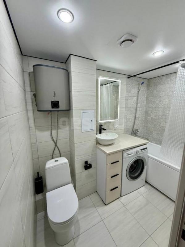 Продается однокомнатная квартира на третьем этаже по адресу Волкова 3. - Орск