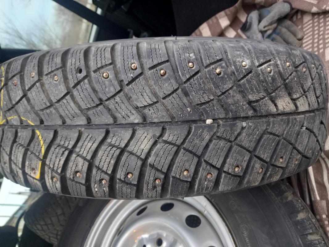 Продам Б/у Шипованную резину на Ниву Шевроле Кама-515 205/75/ R15 97Q 
На Штампованных (заводских)Ди - Новотроицк