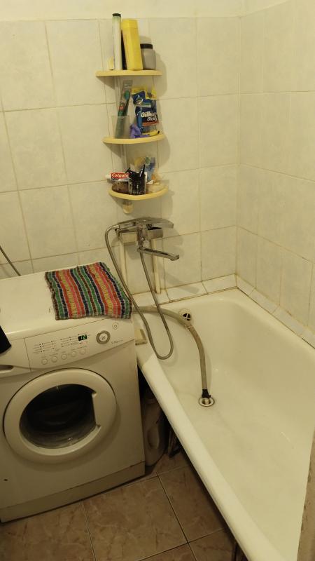 Продаю 2х комнатную квартиру, Советская 132, третий этаж. - Новотроицк