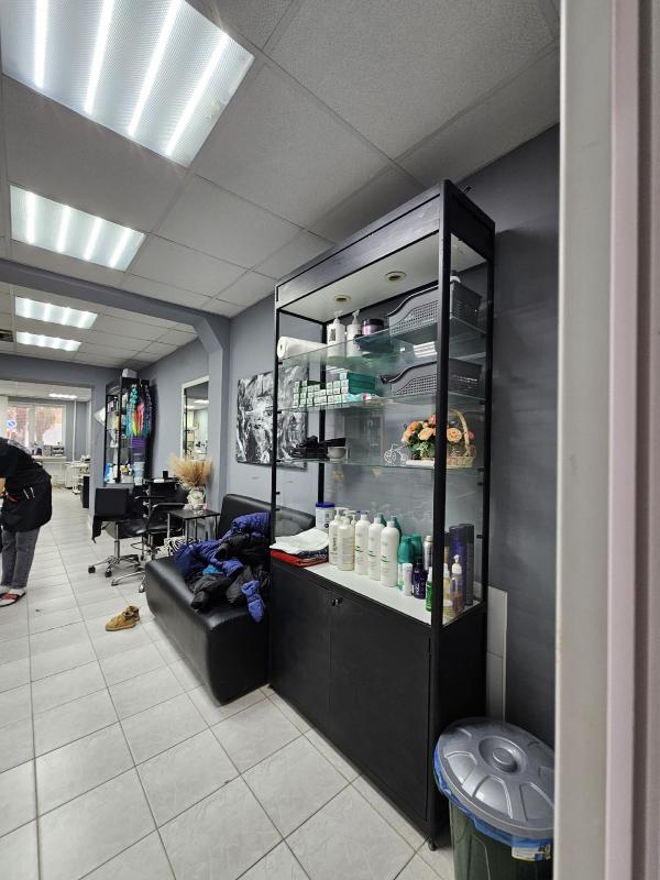 💇‍♀️ Продается готовый бизнес или новое помещение под ваши идеи! 💖

🌟 Описание: 
Продается помещение - Новотроицк