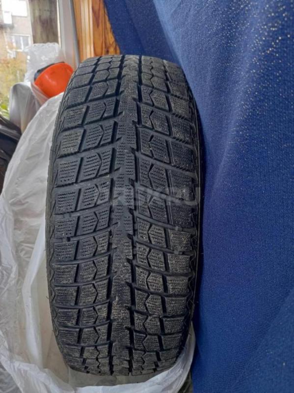 Продаётся зимняя фрикционная (не шипованная резина (липучка)), - Орск