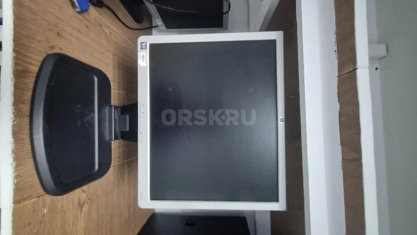 Продам, БЕЗ ТОРГА! 

три Монитора  -1500 руб. - Орск