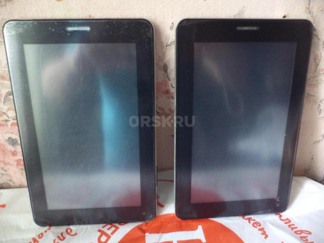 Два планшета Мегафон хорошее состояние по 2тр. - Орск