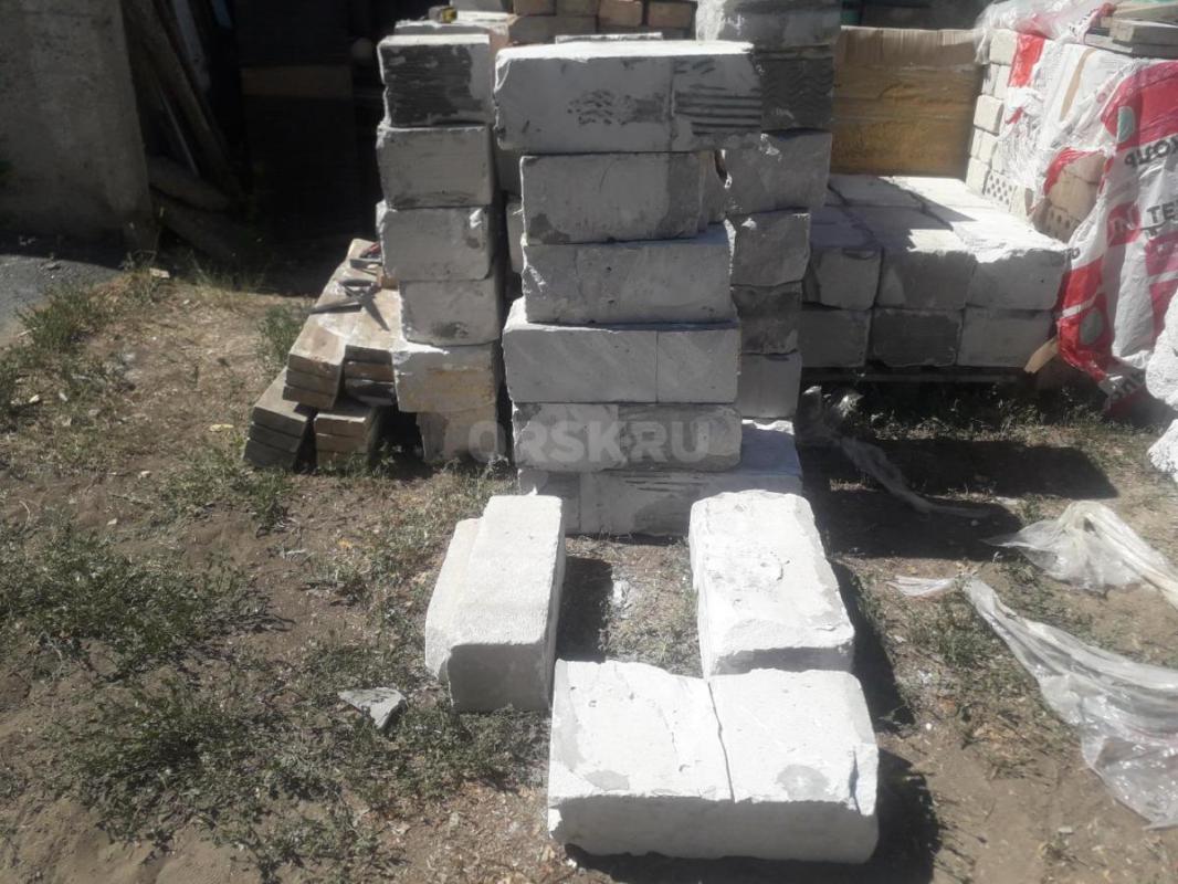 Кирпич, газоблок, бу, различное состояние это бу. - Орск
