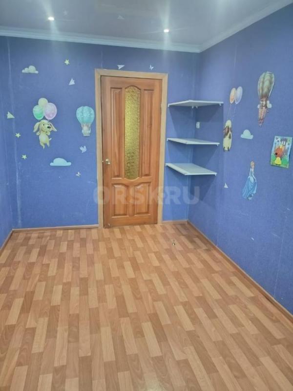 Сдам 3-х комнатную квартиру ,порядочным ,платёжеспособным людям,только на длительный срок,арендная о - Орск