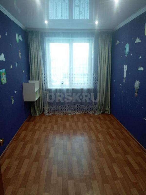 Сдам 3-х комнатную квартиру ,порядочным ,платёжеспособным людям,только на длительный срок,арендная о - Орск