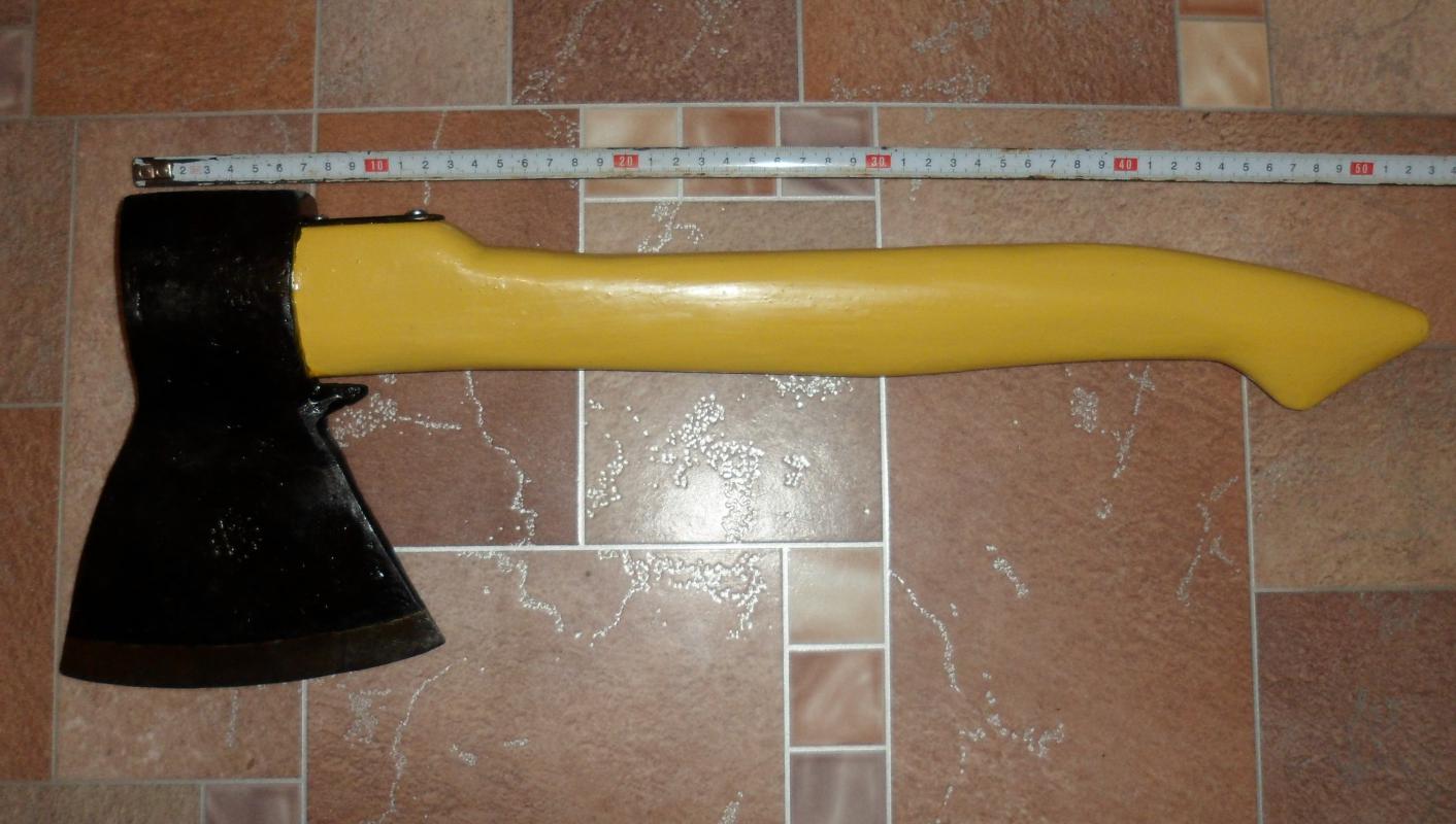 Топор из СССР с кобурой для безопасной транспортировки. - Новотроицк