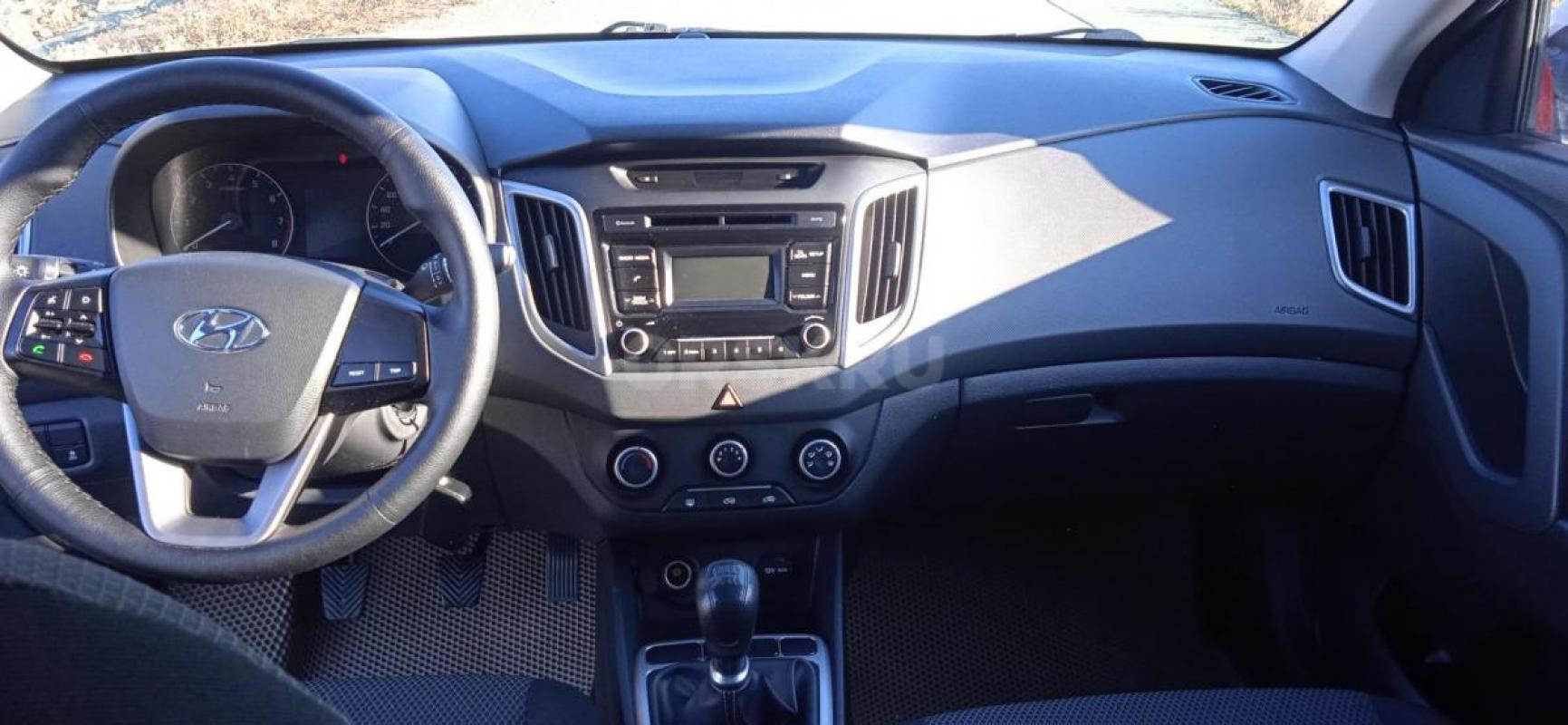 В отличном состоянии продам Хендай Крета
Чистый ухоженный салон,новая резина,1 хозяин 
Состояние с - Орск