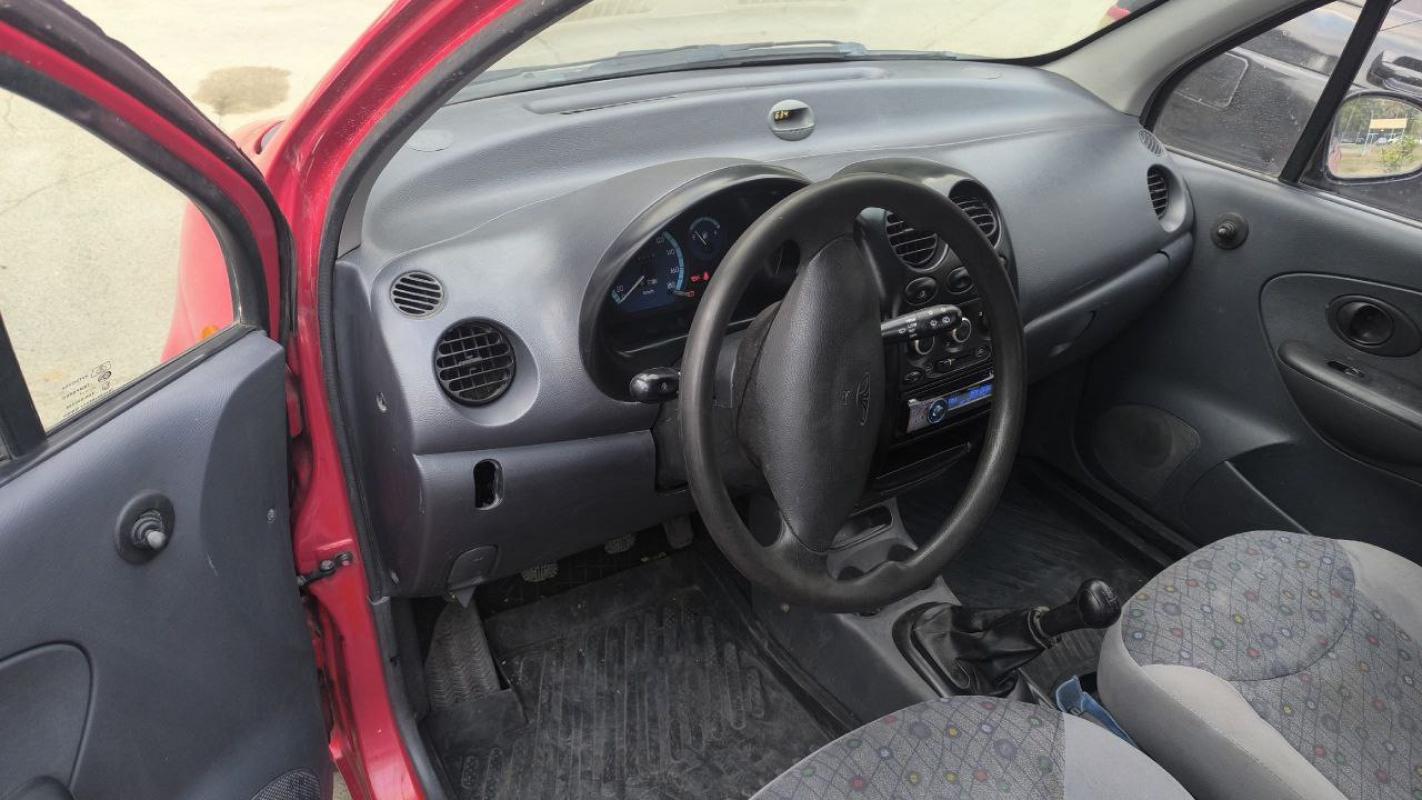 Продаю машину на уверенном ходу во владение 5 лет управляла девушка очень аккуратно , есть гидроусил - Новотроицк