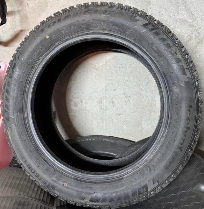 Продам комплект зимней резины Triangle 215/60 R17 в хорошем состоянии. - Орск