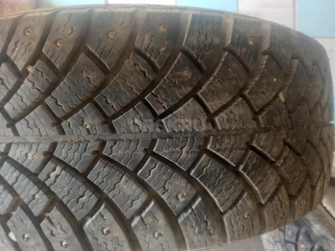 Продам комплект калес зима , диски под покраску , а так ровные , резина гудричь 205*55*16 стояли на - Орск