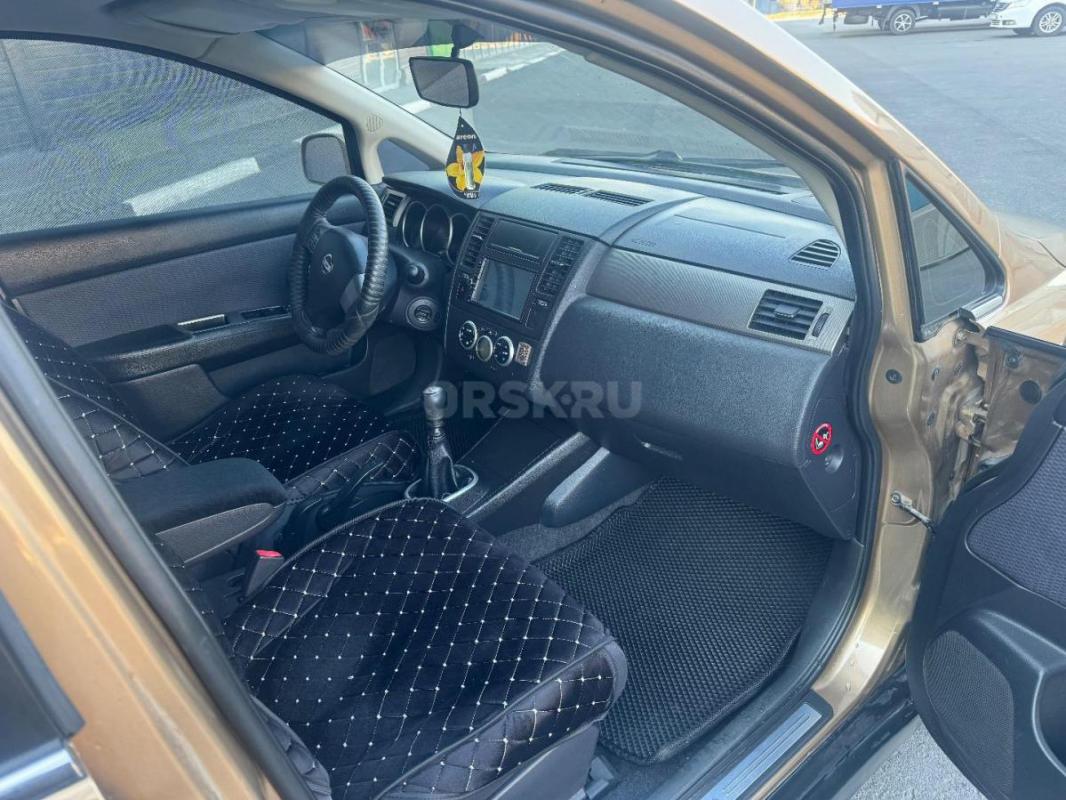 Ниссан Тиида 2007 года комплектация комфорт 
бесключевой допуск 
Климат контроль 
бесключевой зап - Орск