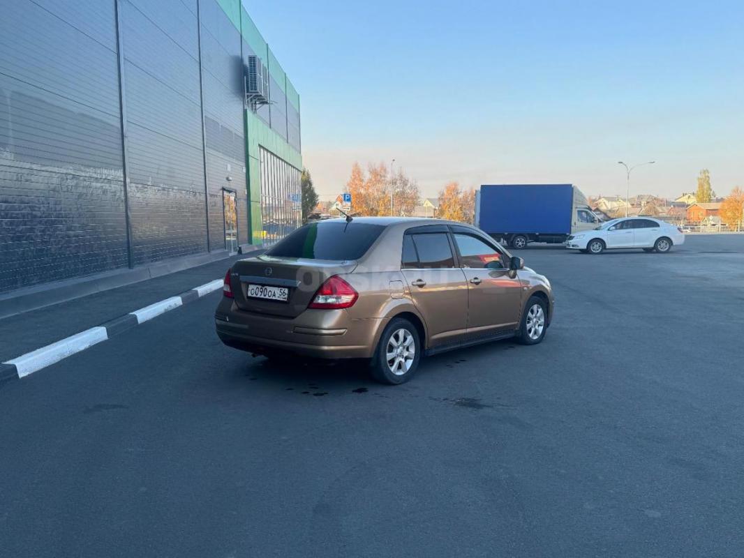 Ниссан Тиида 2007 года комплектация комфорт 
бесключевой допуск 
Климат контроль 
бесключевой зап - Орск