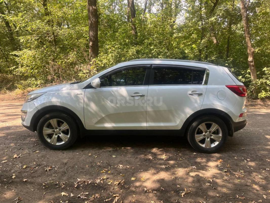 Продам Кия Спортейдж 3 2013 год полн привод механика  Автозапуск газ присан зима на дисках пробег ро - Орск