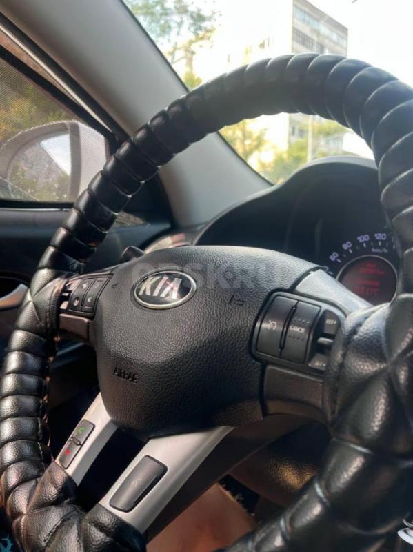 Продам Кия Спортейдж 3 2013 год полн привод механика  Автозапуск газ присан зима на дисках пробег ро - Орск