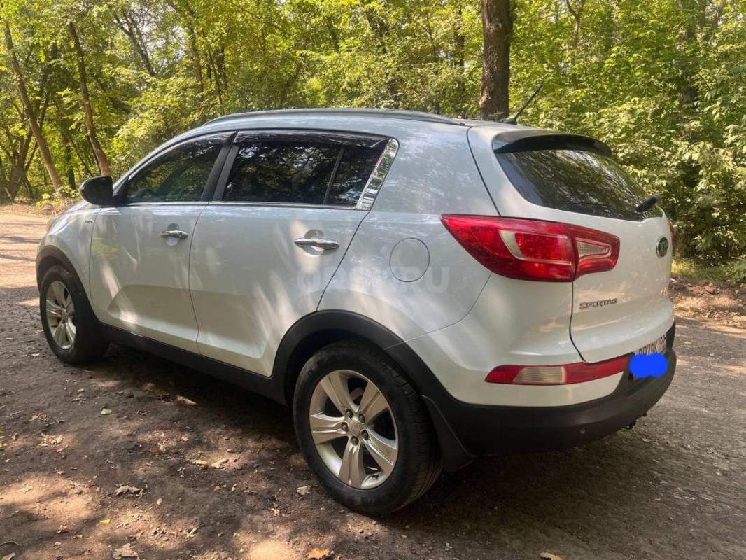 Продам Кия Спортейдж 3 2013 год полн привод механика  Автозапуск газ присан зима на дисках пробег ро - Орск