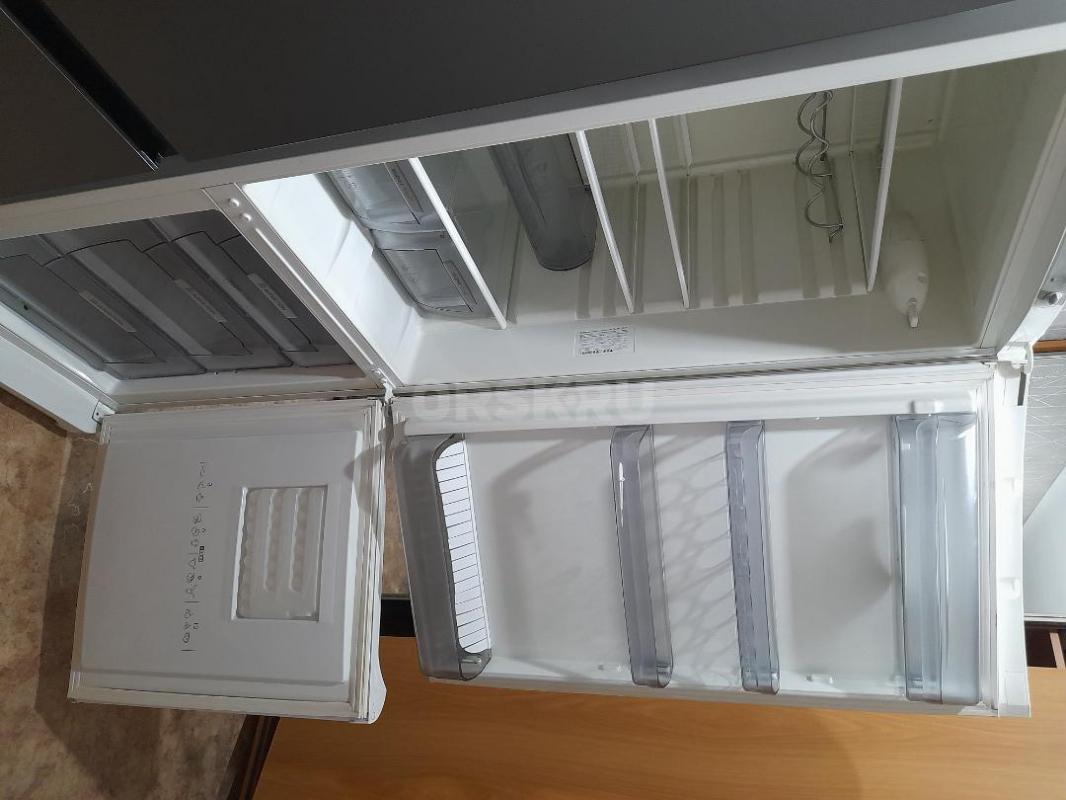 Продам холодильник ARISTON б/у, в хорошем состоянии, 2х-камерный, 2 движка, высота 185см, ширина 60с - Орск