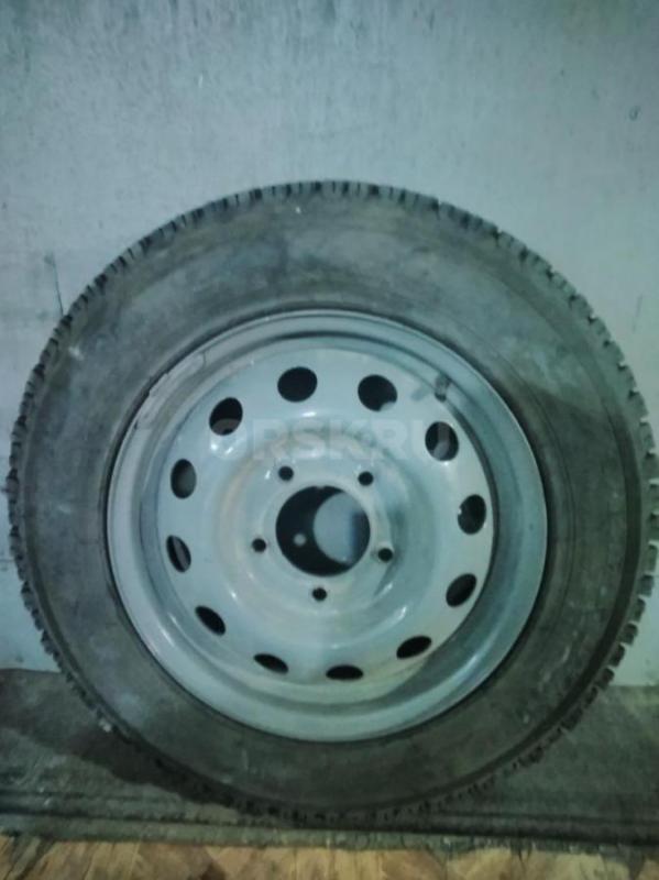 Продам комплект шипованных колес на Ниву,на 16, в хорошем состоянии, без ремонтов, маленький пробег, - Орск