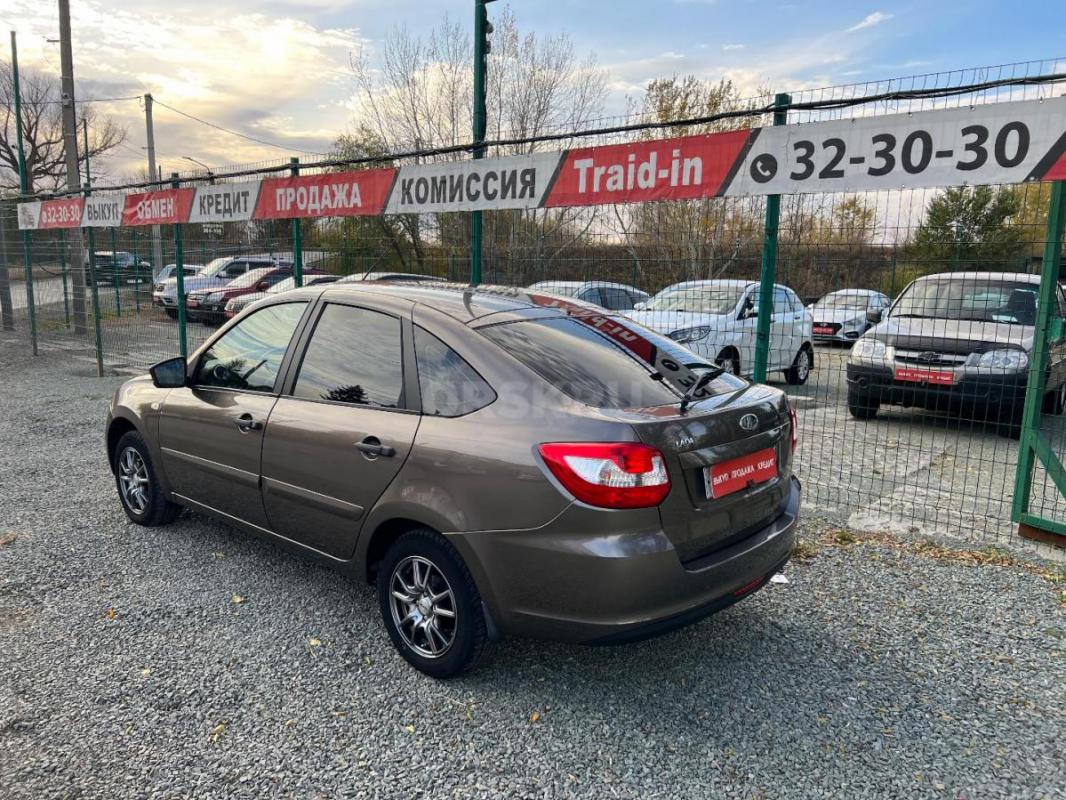 Granta лифтбек 2017г
В идеальном состоянии. - Орск