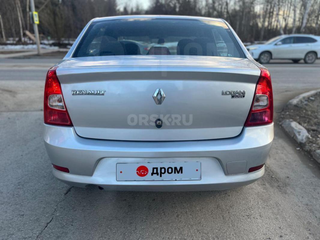 Продаю автомобиль в отличном состоянии с документами всё в порядке машина не битая не крашена очень - Орск