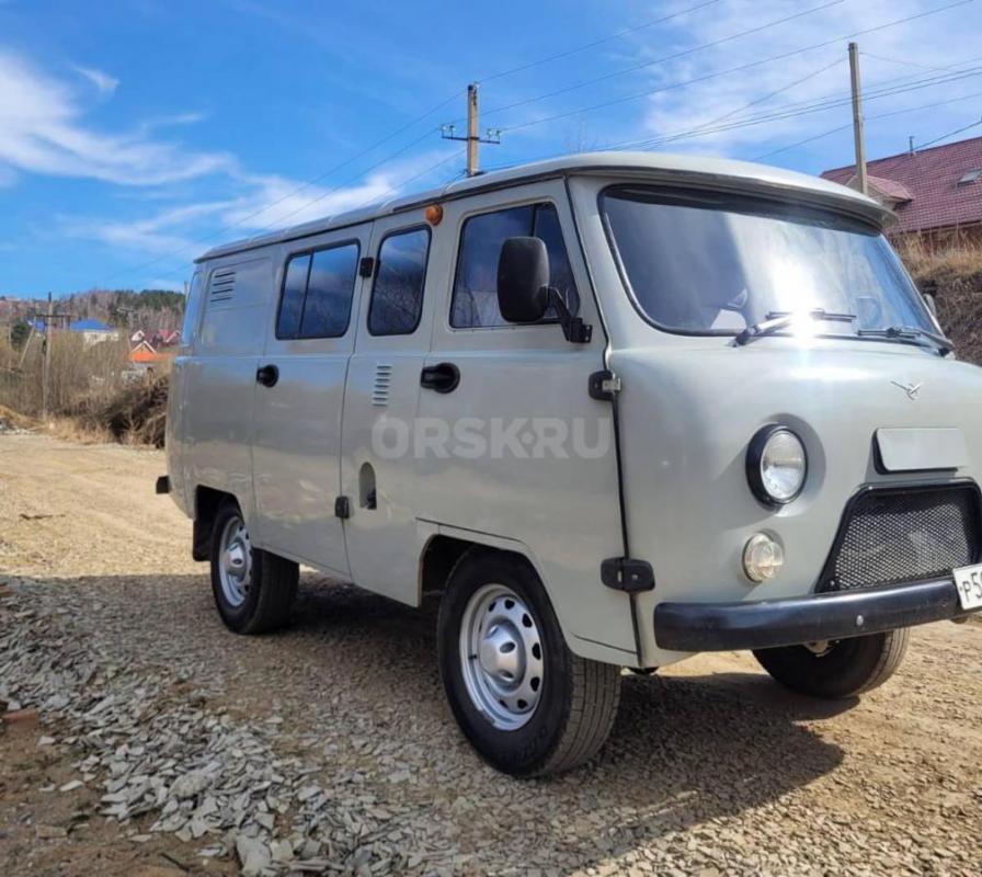 Срочно продам УАЗ Буханка 2010
 года, 2.7 Инжектор, пробег 61 тысяч, в хорошем состоянии. - Адамовка