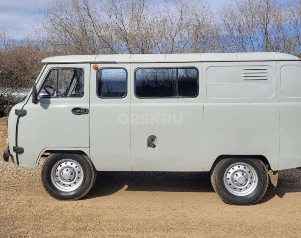 Срочно продам УАЗ Буханка 2010
 года, 2.7 Инжектор, пробег 61 тысяч, в хорошем состоянии. - Адамовка