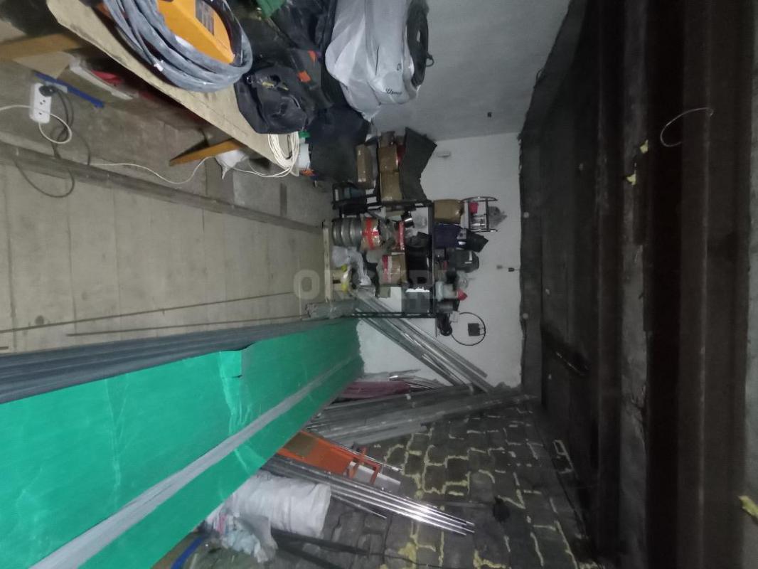 240 квартал,ул стартовая
-кооп номер 530 гараж 3
-Капитальный ремонт кровли в 2023 году
-Высокие в - Орск