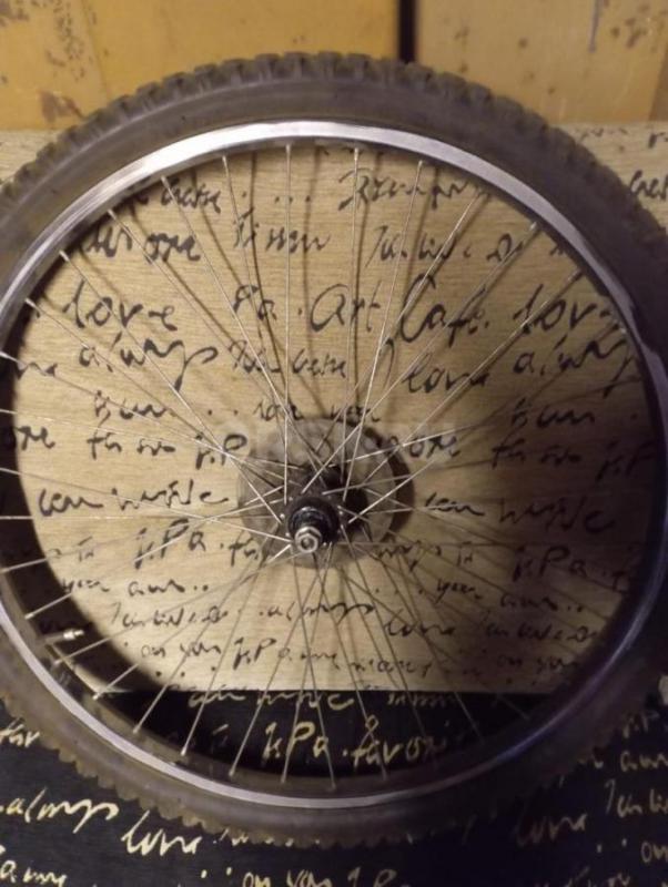 Продам обода задние 28 усилиное 700р обод 26в сборе под трещетку покрышка есть запасная,1300 обод 28 - Орск