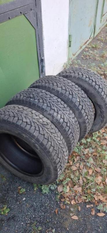 Продам б/у зимние шины r15 185/65. - Орск