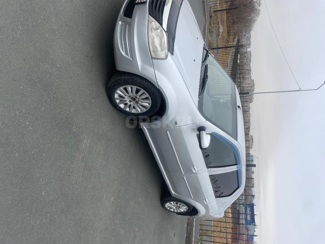 Продам логан на хорошем ходу 1.6 8кл комплектация :Гур кондиционер,стеклоподъемники
Мотор поддымлив - Орск