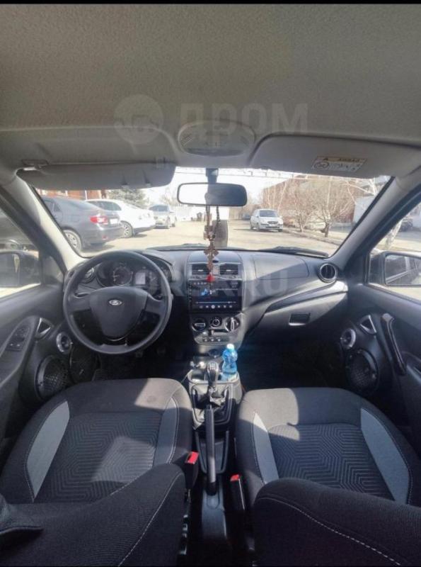 продается гранта в комплектации club 2023 года от собственника 
в хорошей комплектации: подогрев си - Орск