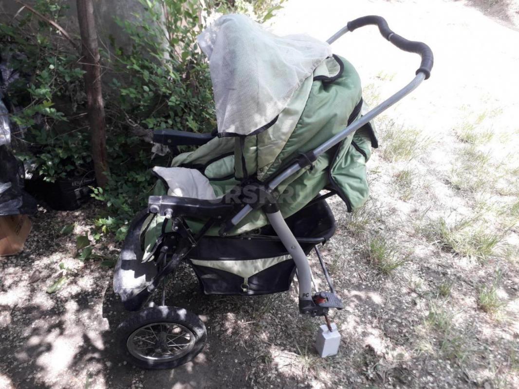 Коляска трансформер с недочётами: нет одного колеса, целостность камер не проверялось, погнут элемен - Орск
