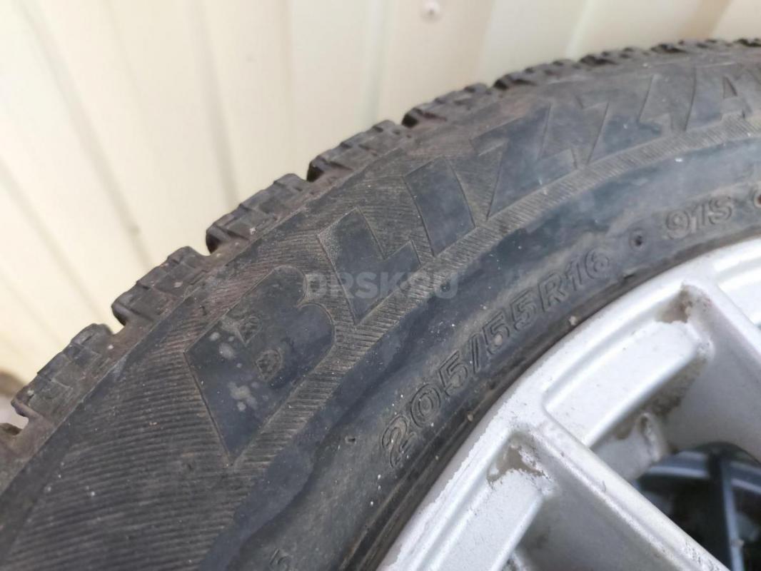 Липучка Bridgestone 205/55/R16 на литых дисках разболтовка 5х114,3 ЕТ 55, DIA 67,1. - Орск