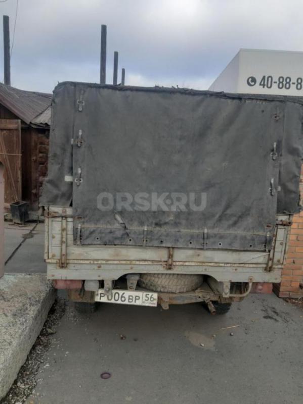 продам уаз буханка-грузовой с бортом, на ней висят номера 006 на 56 регионе, цена 500 тысяч с номера - Орск