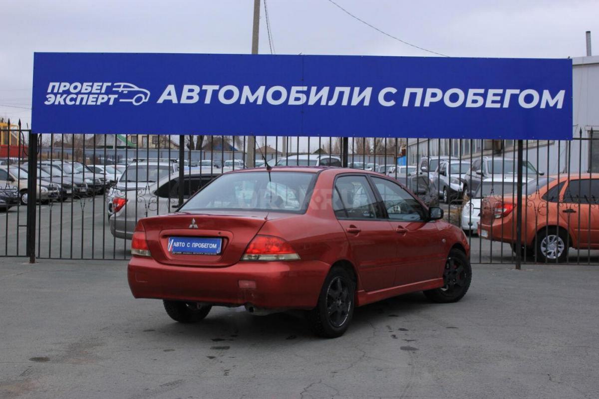 Mitsubishi Lancer &#039;2004 IX 
Седан, левый
АКПП, передний
Бензин, 1.6 л, 98 л.с.
180 116 - Орск