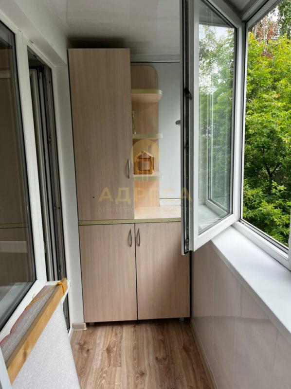 Продаётся трёхкомнатная квартира, общая площадь 61кв. - Новотроицк