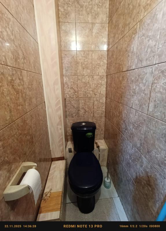 Продаётся уютная двухкомнатная квартира площадью 49.8 квадратных метров на шестом этаже девятиэтажно - Новотроицк