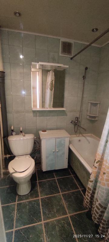 Продаётся уютная двухкомнатная квартира  на пятом этаже девятиэтажного панельного дома, расположенно - Новотроицк