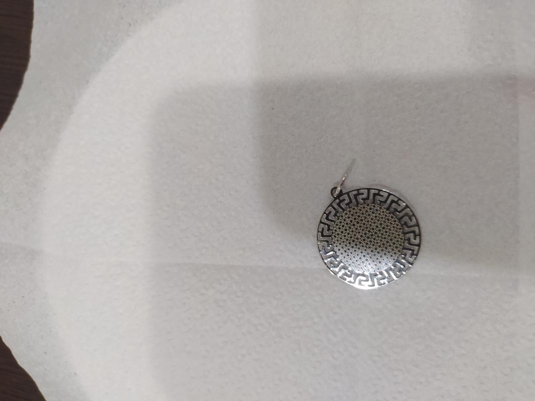 Продам серебро ,есть браслет (600 руб) (кулон 100 руб), браслет со сломанным замком (1000 руб) , ест - Новотроицк