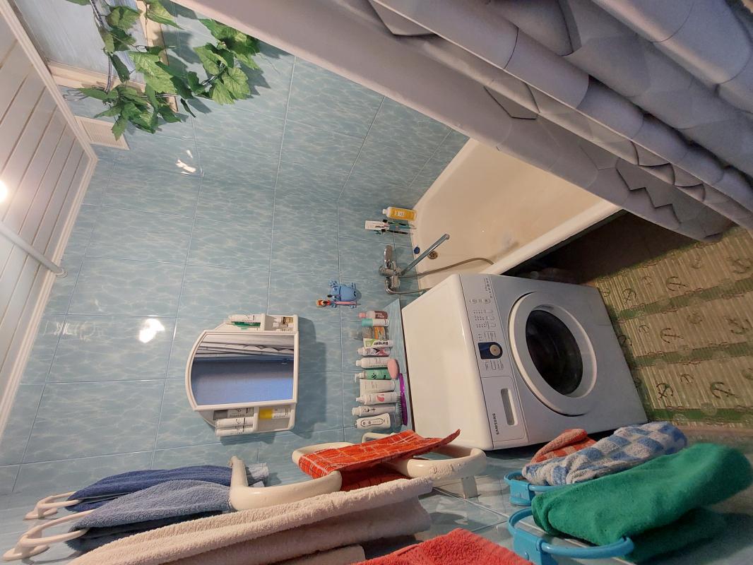 Продам 2хкомнатную квартиру с раздельными комнатами (распашонка). - Новотроицк