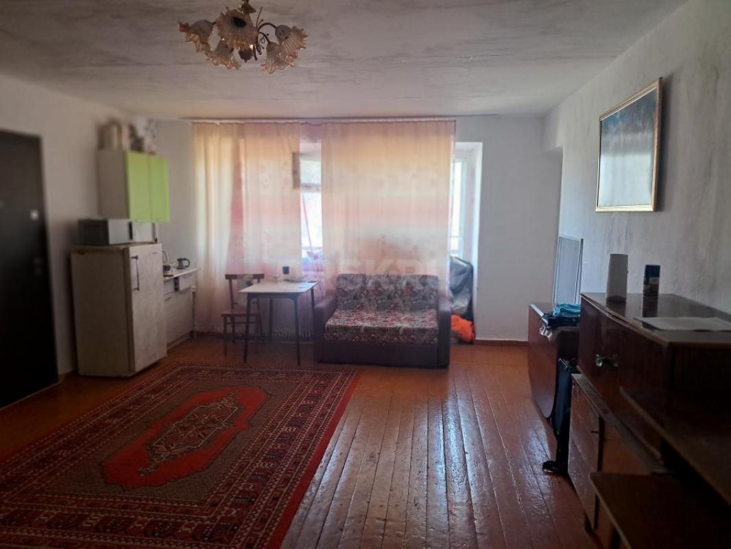 Продаются две светлых уютных комнаты в кирпичном доме на ул. - Орск