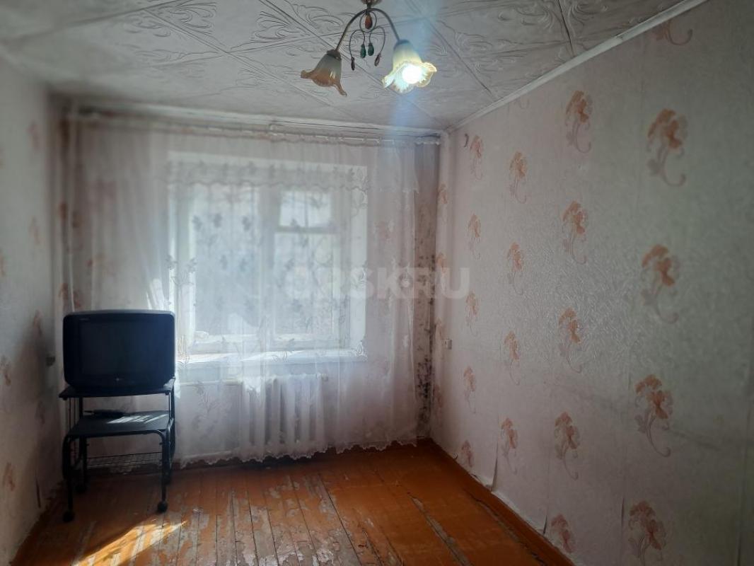 Продаются две светлых уютных комнаты в кирпичном доме на ул. - Орск