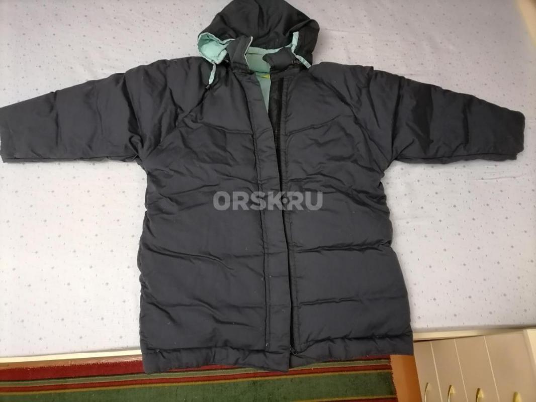 Пуховик, пальто, шапки. - Орск