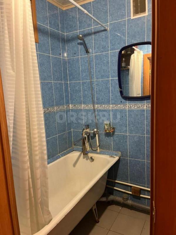 Сдам 2 комнатную квартиру ,район мясокомбинат. - Орск