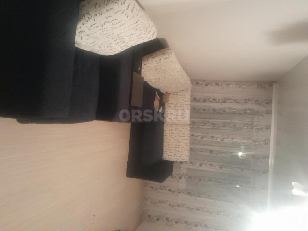 Сдам двухкомнатную квартиру распашонку на 2-ом этаже,по улице короленко 134,в шаговой доступности шк - Орск