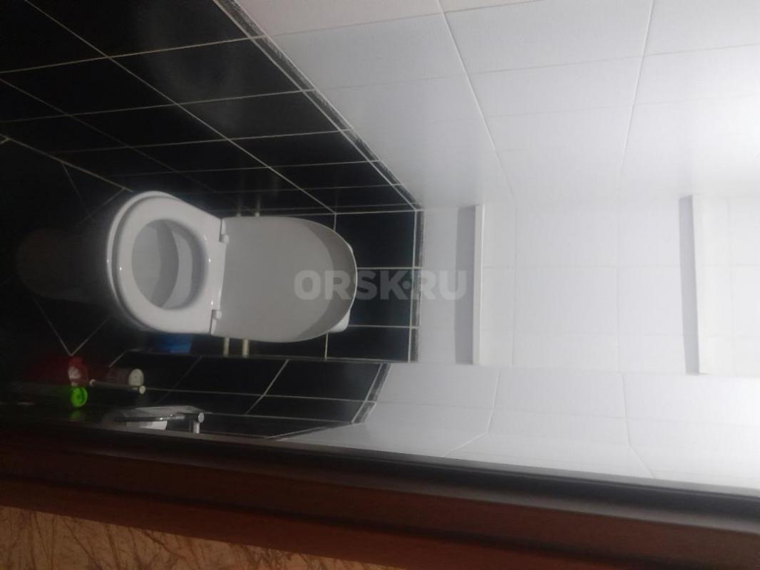 Сдам двухкомнатную квартиру распашонку на 2-ом этаже,по улице короленко 134,в шаговой доступности шк - Орск