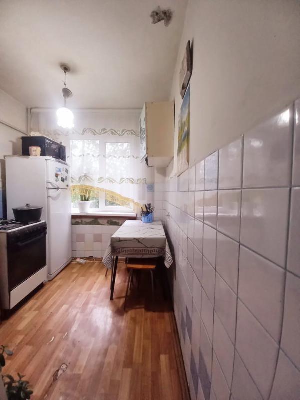 В продаже очень хорошее предложение 4- х комнатной квартиры для большой и дружной семьи. - Новотроицк